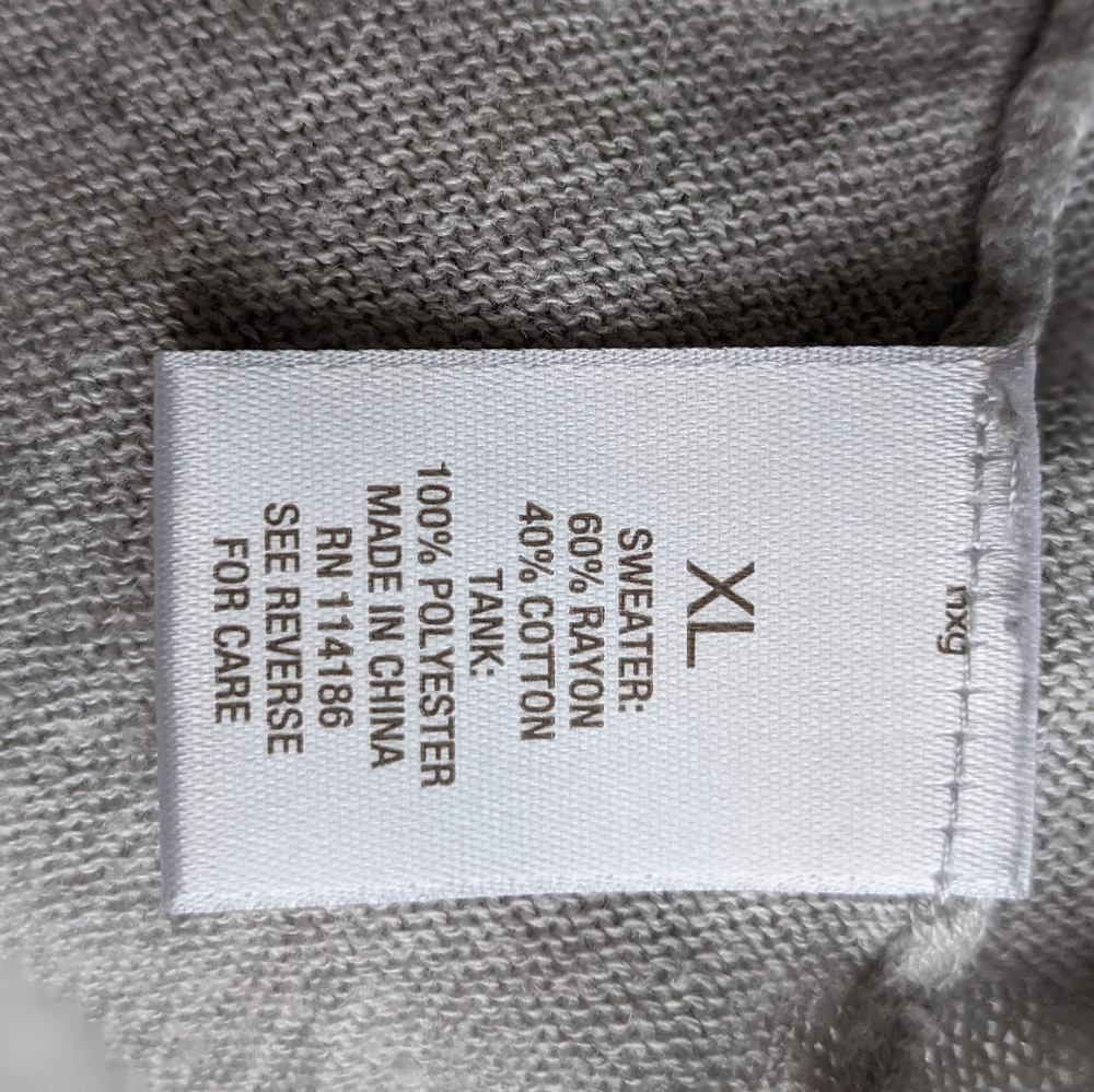 NWOT. Roz&Ali XL sweater and attached tank - Picture 7 of 7